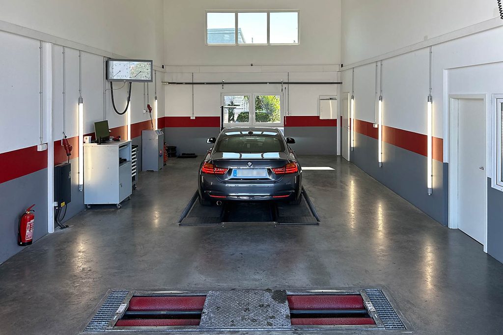 Innenansicht der Prüfstelle Moosburg